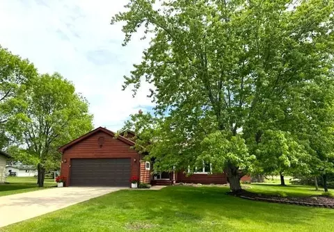 1530 12th St SW, Wadena, MN 56482