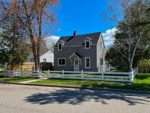 604 Scott Ave SE, Bemidji, MN 56601