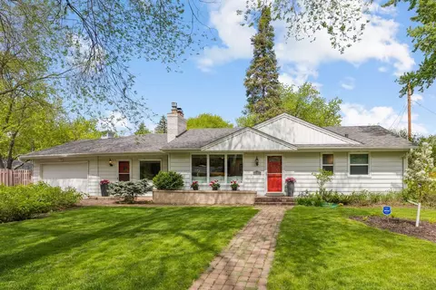 1601 Constance Dr E, Golden Valley, MN 55422