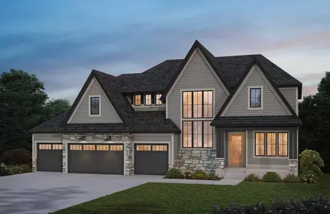 4 Sherwood Trl, North Oaks, MN 55127