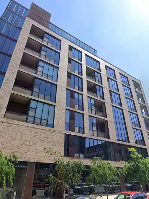 750 S 2nd St #402, Minneapolis, MN 55401