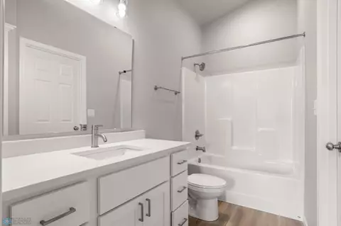 6844 Thomas St, Horace, ND 58047 photo 22
