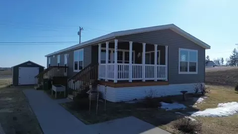 906 20 12 St NW, Stewartville, MN 55976