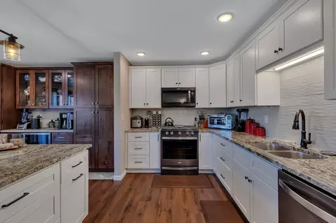 34 Greenstone Ln, Waite Park, MN 56387