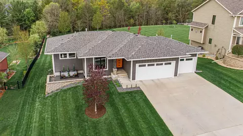 1923 Kerry Dr NE, Rochester, MN 55906