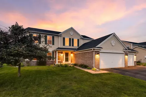 2451 Golf Dr, Woodbury, MN 55129