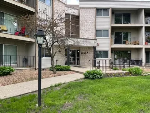 8935 Old Cedar Ave S #314, Bloomington, MN 55425