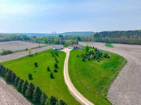 w6085 845th Avenue, River Falls, WI 54022