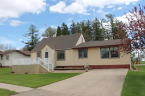 510 Lake Ave E, Fulda, MN 56131