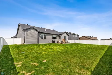7428 Eagle Pointe Dr S, Fargo, ND 58104 photo 41