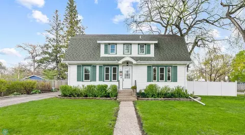 916 2nd St S, Moorhead, MN 56560