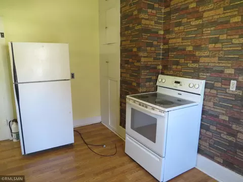 1407 11th St E, Glencoe, MN 55336 photo 9