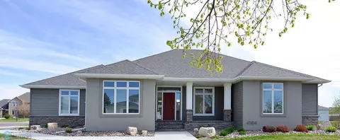4194 58th St S, Fargo, ND 58104