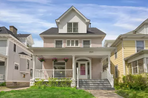 2504 Garfield Ave S, Minneapolis, MN 55405