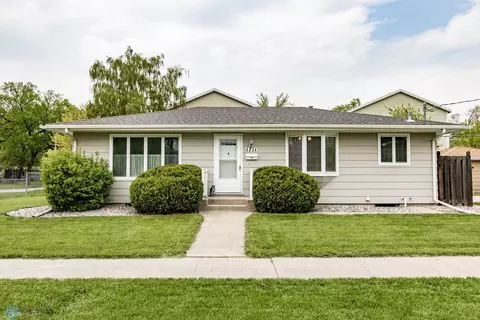 1711 11th Ave N, Fargo, ND 58102