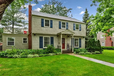 832 6th Ave SW, Faribault, MN 55021 photo 3