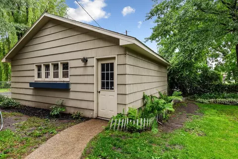 832 6th Ave SW, Faribault, MN 55021 photo 6