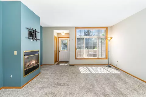 1878 Sapphire Pt #120, Eagan, MN 55122 photo 8