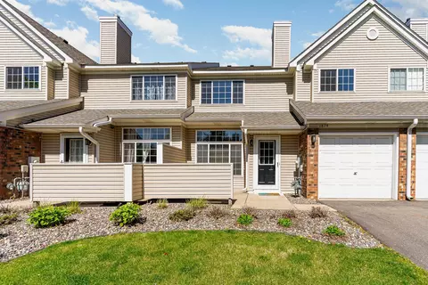 1878 Sapphire Pt #120, Eagan, MN 55122 photo 3