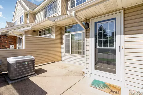 1878 Sapphire Pt #120, Eagan, MN 55122 photo 5