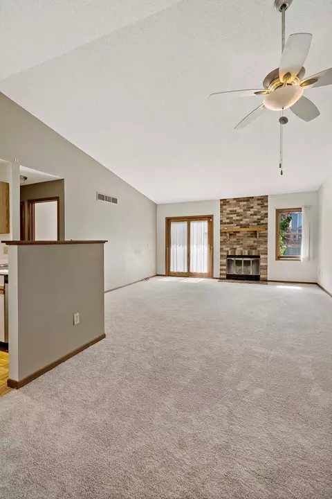 7259 Bren Ln, Eden Prairie, MN 55346