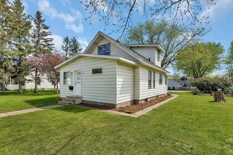 146 4th Ave N, Waite Park, MN 56387
