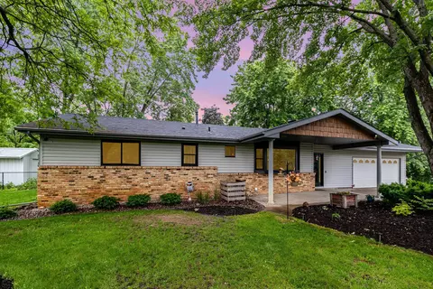 5632 Ambassador Blvd NW, Saint Francis, MN 55070