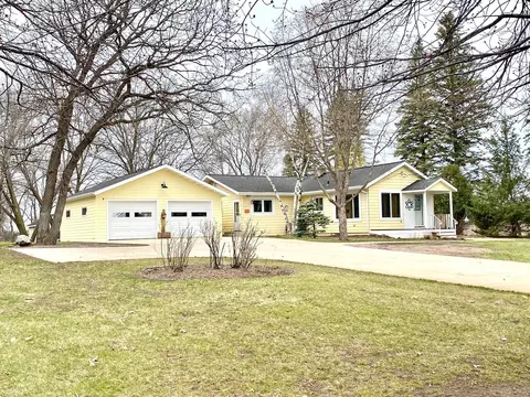 2333 N Pine Cone Rd, Sartell, MN 56377
