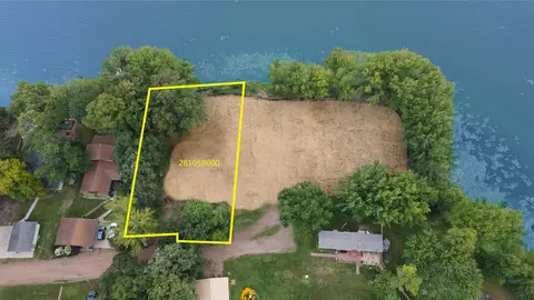 9816 Lake Mist Dr, Grasston, MN 55030