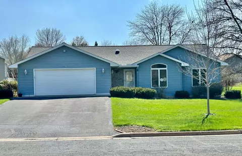334 Tierney Dr, New Richmond, WI 54017