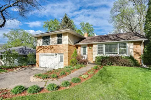 1523 Tyler St, Hastings, MN 55033