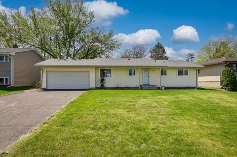 1942 Ripley Ave, Maplewood, MN 55109