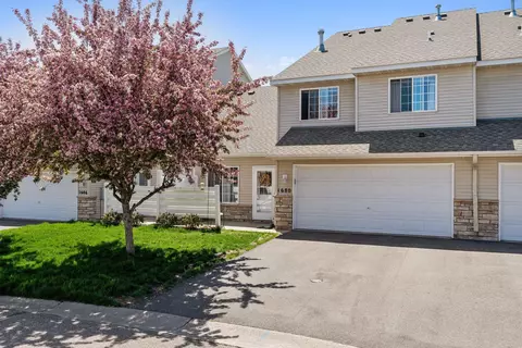1680 Patriot Ln, Waconia, MN 55387