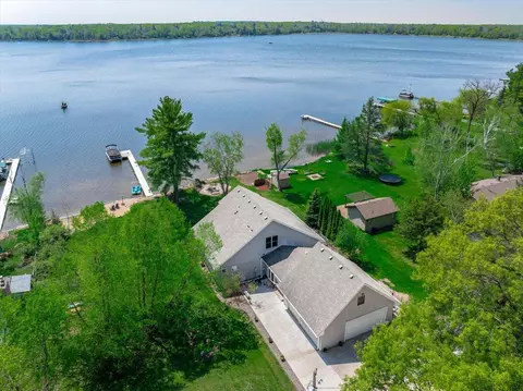 6144 213th Ln NE, Wyoming, MN 55092