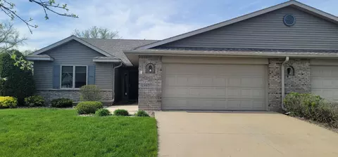 708 Southern Woods Cir SW, Rochester, MN 55902