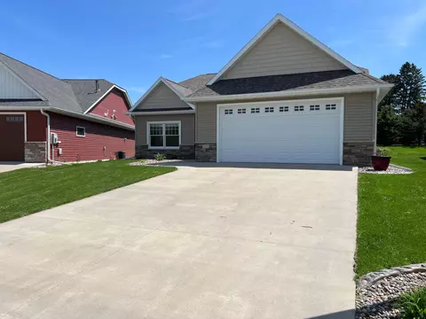 625 1st St NW, Plainview, MN 55964 photo 3