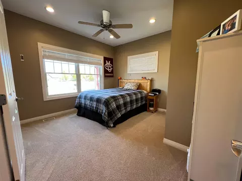 625 1st St NW, Plainview, MN 55964 photo 20