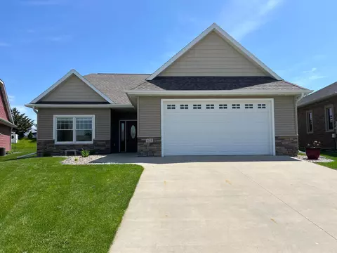 625 1st St NW, Plainview, MN 55964 photo 2