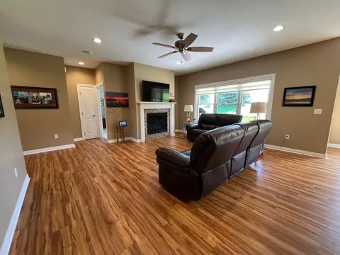 625 1st St NW, Plainview, MN 55964 photo 13