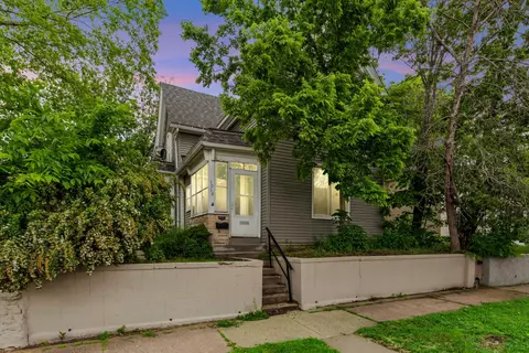 1019 Galtier St, Saint Paul, MN 55117