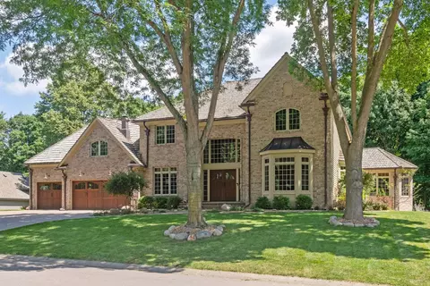6409 Oxbow Bnd, Chanhassen, MN 55317