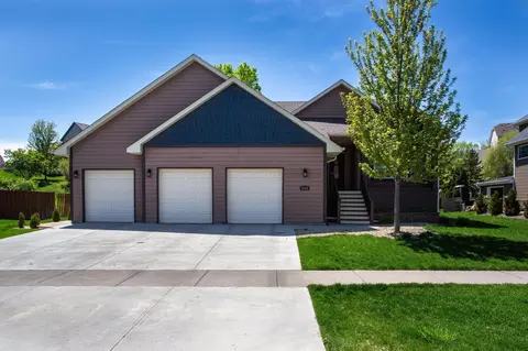 6929 Lydia Ln, Woodbury, MN 55125