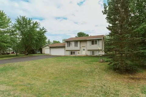 6165 373rd St, North Branch, MN 55056