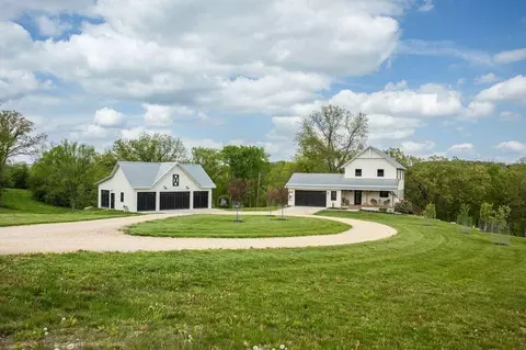 23230 Hickory Rd, Lanesboro, MN 55949