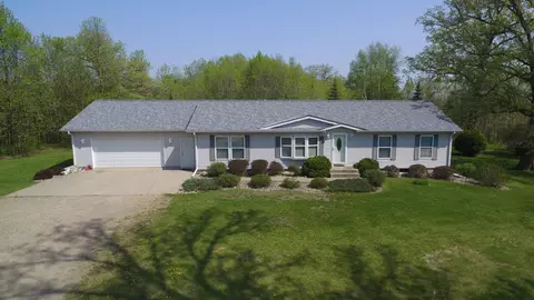 10246 30th St, Holdingford, MN 56340