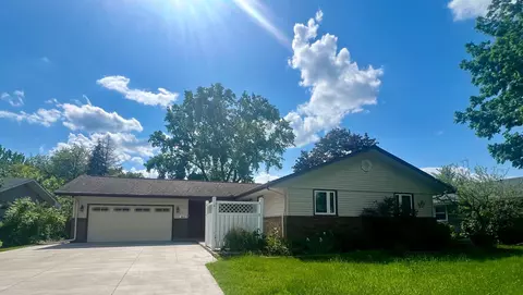 3317 Yukon Ave N, New Hope, MN 55427