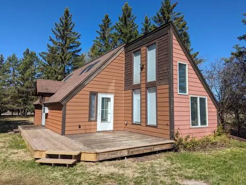 2707 Crescent Dr, International Falls, MN 56649