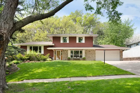 13221 Ferris Ave, Apple Valley, MN 55124