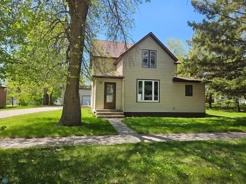 3030 3rd St, Lake Park, MN 56554
