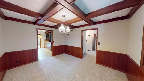 Dining - 641 Botsford Ave, Albert Lea, MN 56007 photo 2 of 5